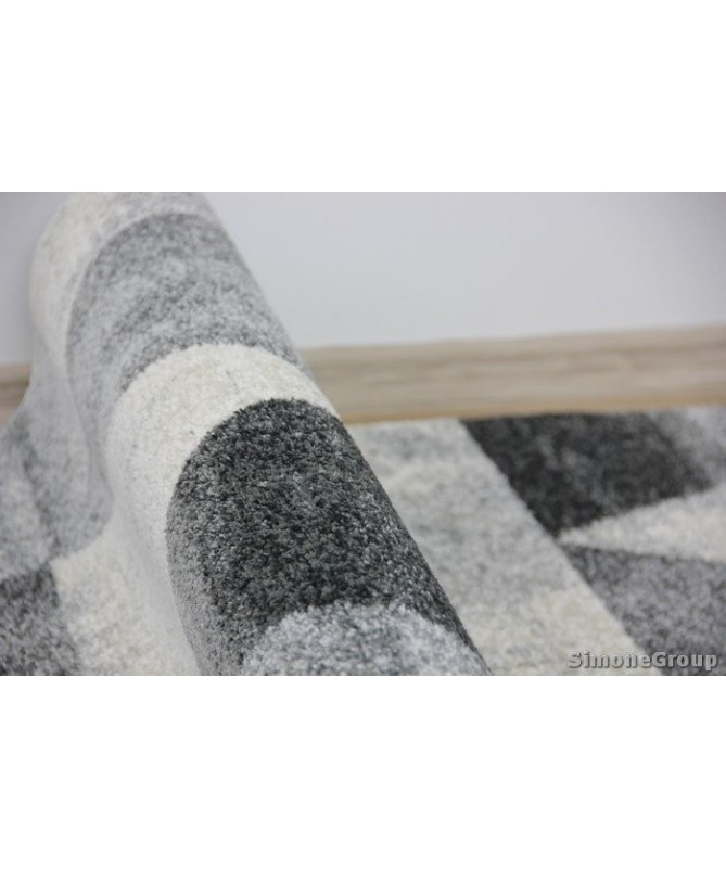 Nowoczesny dywan szary New Look 25215659 - geometryczny wzór - dywaneo.pl