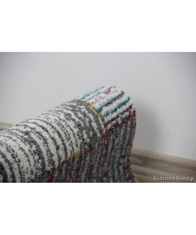 Nowoczesny dywan szary New Look 25218779 - geometryczny wzór - dywaneo.pl