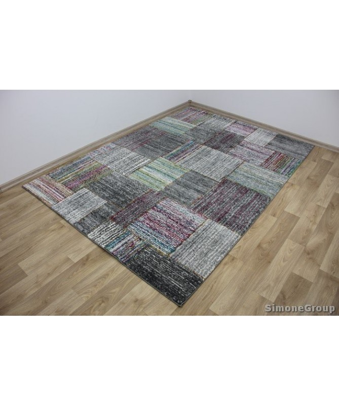 Nowoczesny dywan szary New Look 25218779 - geometryczny wzór - dywaneo.pl