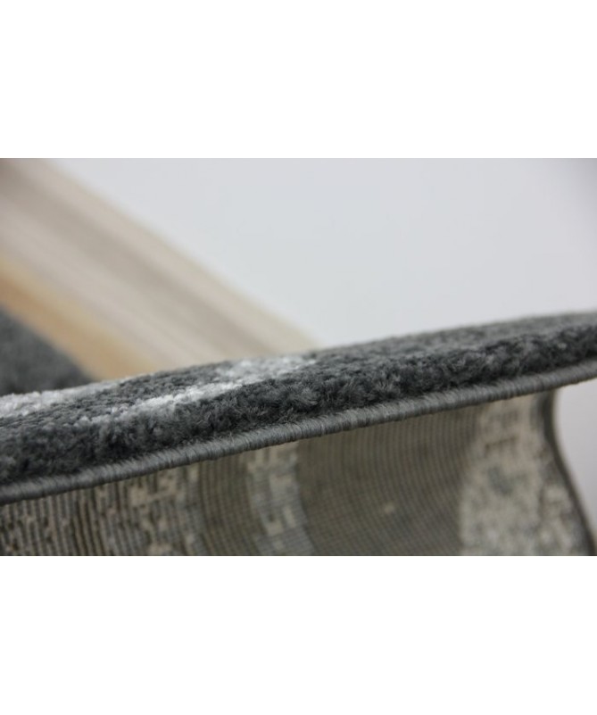 Nowoczesny dywan szary New Look 25205799 - geometryczny wzór - dywaneo.pl