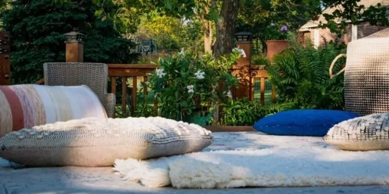 Jak czyścić dywany zewnętrzne?